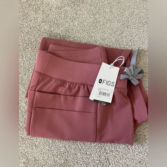 FIGS Mauve Qua - Skinny Jogger Scrub Pants - Picture 2 of 2